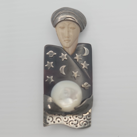 Zealandia sorceress fortune teller sterling silver brooch pin pendant - Picture 1 of 4